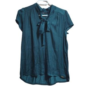 Body & soul short sleeves bow blouse color green